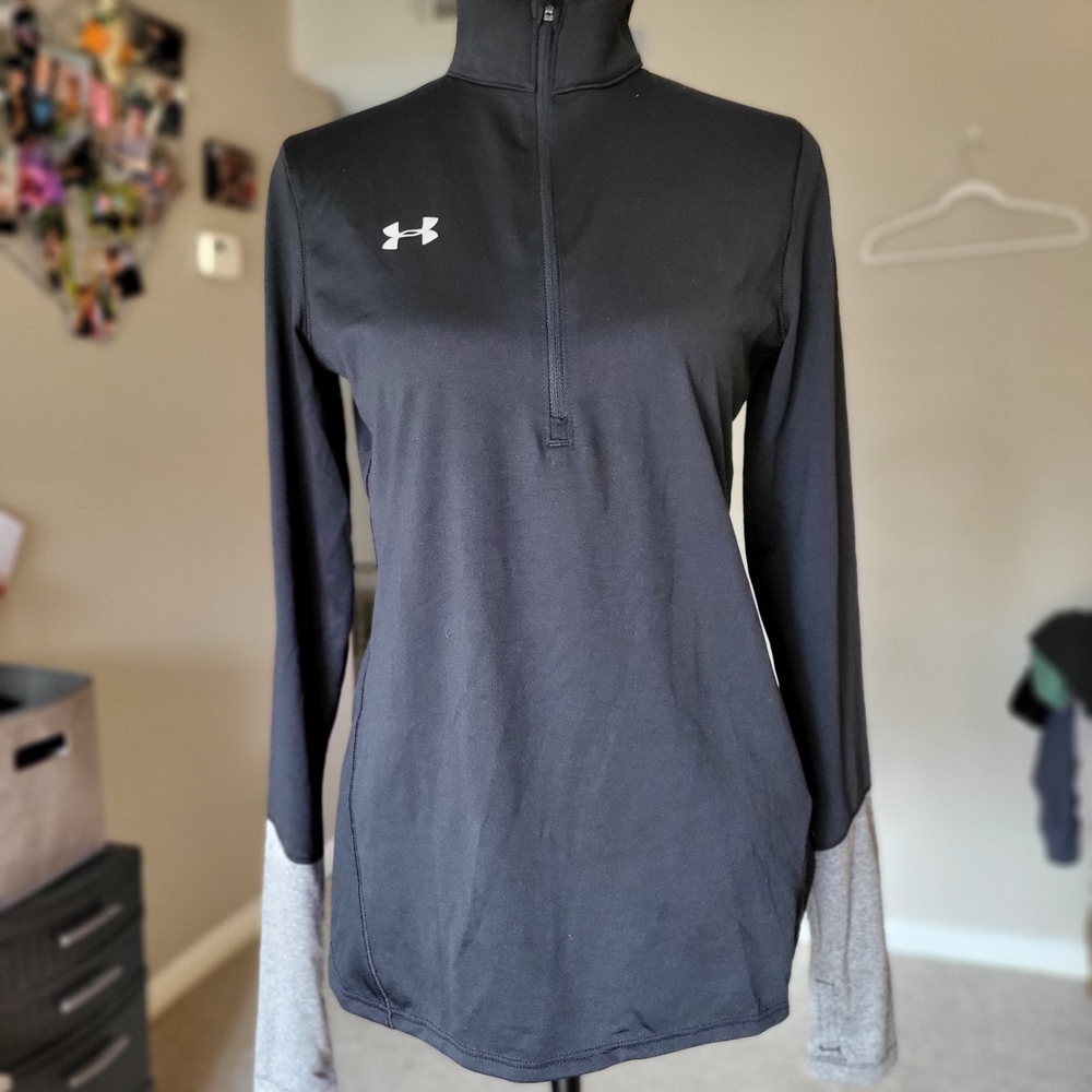 Under Armour Women's Black and Gray Quarter-Zip Top